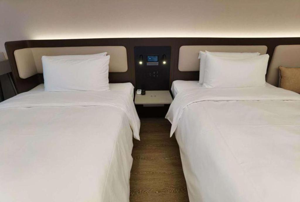 Hanting Hotel Beijing Wangfujing Exterior photo