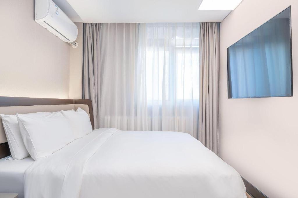 Hanting Hotel Beijing Wangfujing Exterior photo