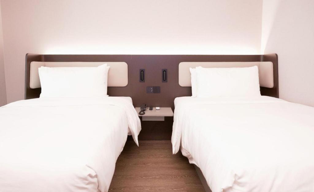 Hanting Hotel Beijing Wangfujing Exterior photo