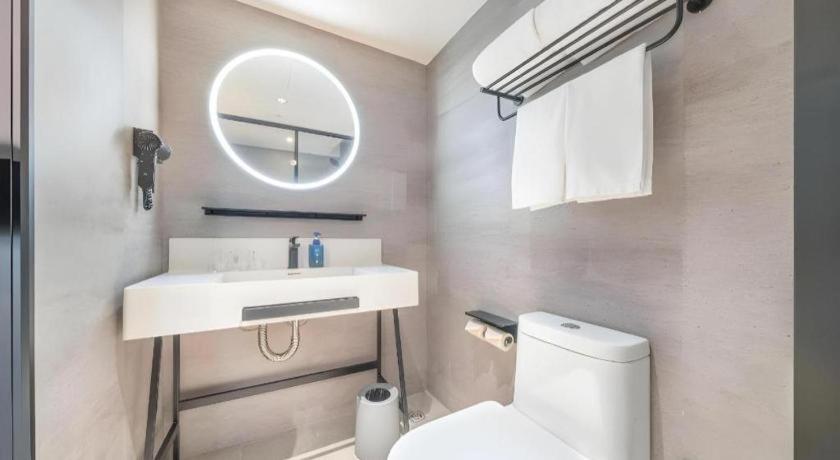Hanting Hotel Beijing Wangfujing Exterior photo